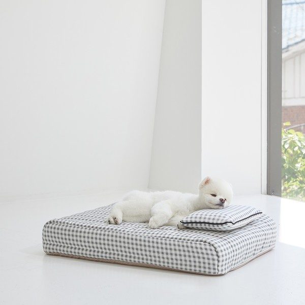 View larger mooayou Cool Rayon Check Bed with Pillow